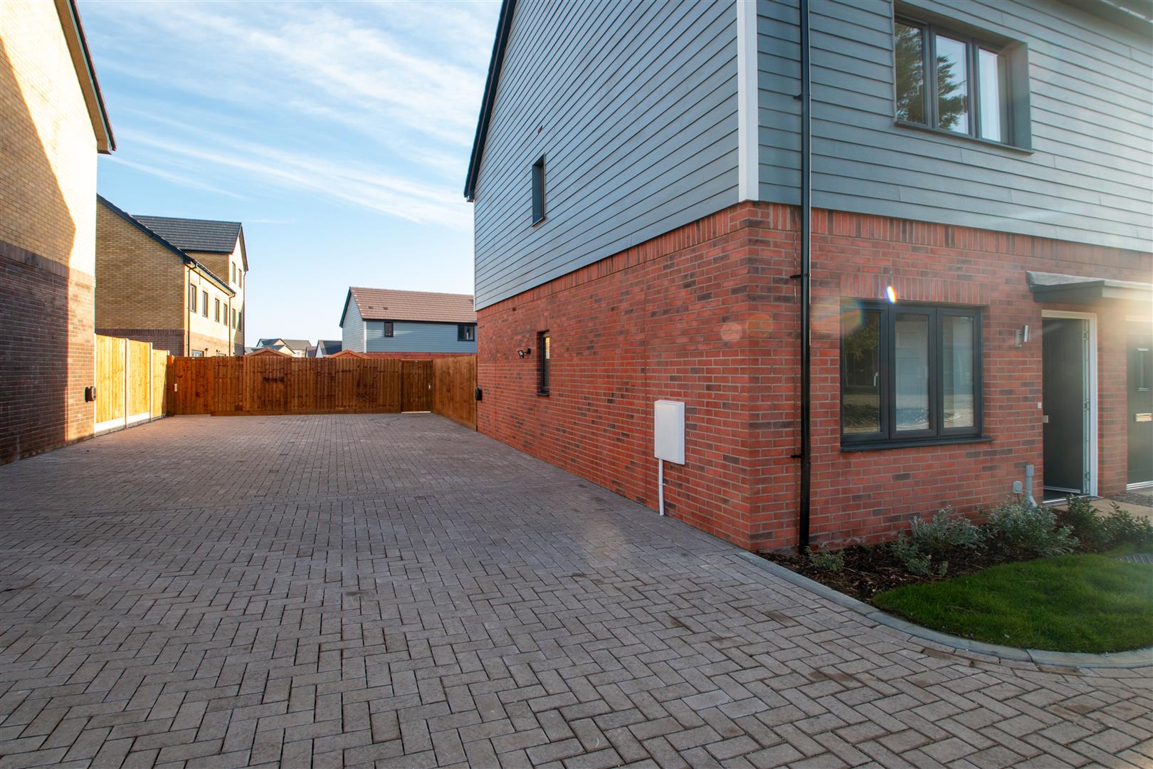 Cachena Gardens, Whitehouse, Milton Keynes